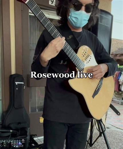 I played some Chon live at a farmers market. #mathrock #classicalguitar #godinguitars #chon