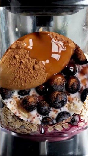 High-fiber oatmeal smoothie = energy + glow #healthyrecipes #shorts #recipe #weightlossrecipes