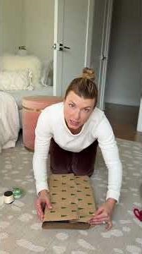 A step-by-step guide to wrapping presents like a pro #giftwrapping #giftwrappingtechniques