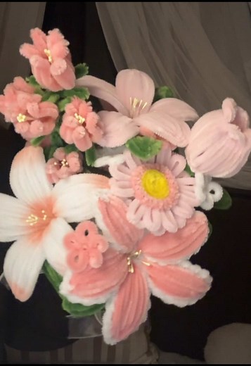 手作りモール花束の楽しさ💐 DIYアイデア