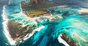 Behold the “Underwater Waterfall” of Mauritius