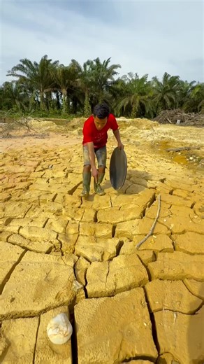 Discovering Gold Through River Panning Techniques