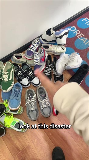 If your home shoe cabinet isn't enough, you must try this modular shoe rack.#shoeracks #shoes