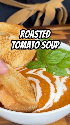 THE BEST Homemade Roasted Tomato Soup