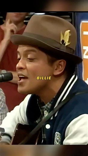 When Bruno Mars Sings Michael Jackson's "Billie Jean" 🕺