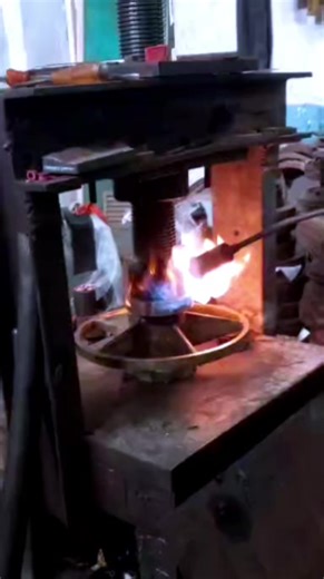 Bearing Spider - Rubber Casting Process Material : Neoprene #engineering #engineer #teknikmesin #tiktokviral #fyp