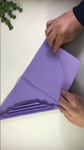 How to fold a napkin - Leaf | Napkin Folding DIY