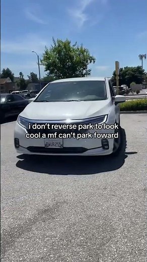 i don’t think backwards either 😭😂 #fyp #foryou #foryoupage #shorts #youtubeshorts #relatable