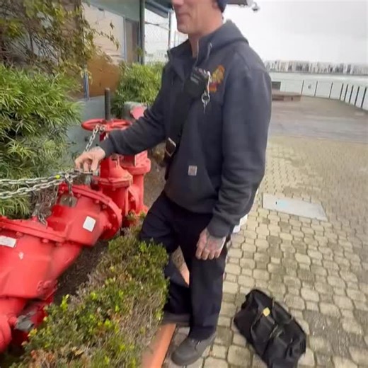 San Francisco Bay Area Firefighter on Instagram: "@n6firetactics Bypassing warded padlocks #firefightertraining #nonforcibleentry #accessgranted #fireservicetraining #ForcibleEntryAlternatives lockpicking firefighterskills truckcompany firegroundskills firstdue firelife fireinstructor trainingthatmatters firefightersofinstagram firetactics"
