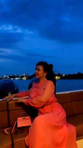 86K views · 1.1K reactions | Hoàng hôn màu hồng  #nguyenbaochau_jewelry_diamond #DNA_FORDAYS #Nguyen_Bao_Chau_Jewelry_Diamond #dna_fordays_nbc | Nguyễn Bảo Châu Jewelry & Diamond | Facebook