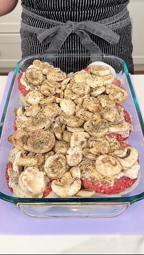 How did I not know about this easy Burger dinner I make onion mushroom burgers in the oven. | Justine Kameron