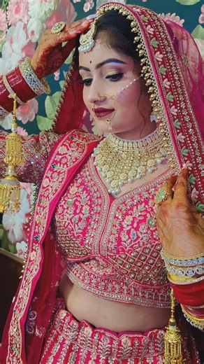 Manglam MakeOver on Instagram: "#bridal makeup. #Instagram#viral video 🪞💄📸.."