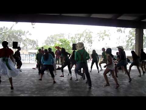 Caballo Dorado, Mexico Day. ETHS