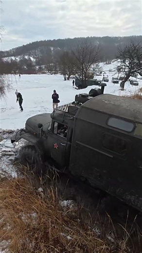 This ZIL Conquered the Ice and Mud!❄️💪