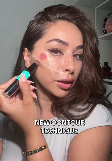 New contour technique 👏🏽👏🏽 #contourhack #makeup #fyp | Contour Hacks