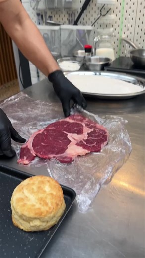 Country Fried Steak & Biscuits: Easy Comfort Food Recipe