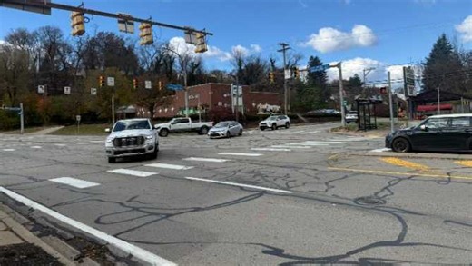 Man in critical condition after single-vehicle crash in Pittsburgh