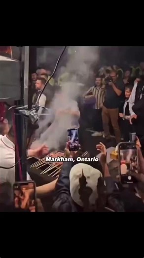 PM Justin Trudeau dancing last night at Markham’s Asian food festival. #6ixbuzztv #JustinTrudeau #canada | 6ixbuzz