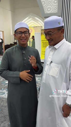 Selesai Majlis Bacaan Yasin & Doa Sempena Sambutan Hari Keputeraan KDYMM Tuanku Sultan Negeri Kedah Darul Aman Kali ke-84 di Masjid Terapung Yan. #bulehtaqatu #nasikabsahipoh