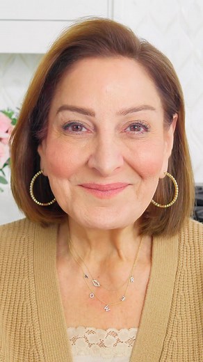 Meet your new brow BFF! ✨ The INKcredible Waterproof Brow Pencil fills, shapes, and defines with ease 💁‍♀️. It’s smooth, smudge-proof, and stays all day! The fine tip allows you to create natural strokes, and the brush blends it out perfectly 💖. Flawless brows in seconds! 🖊️👁️ Shop now: https://lauragellerbeauty.visitlink.me/I7wUbX | Laura Geller Beauty