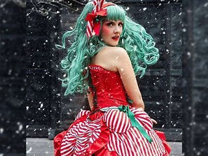 DIY Candy Cane Christmas Costume Idea