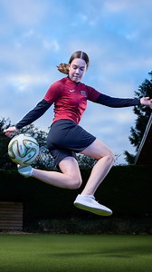 146K views · 2.2K reactions | Most football “clipper” tricks performed in one minute (female) ⚽ 46 by Isabel Wilkins  Talented 16-year-old Isabel is the youngest freestyle football world champion (female) The World of Freestyle Football | Guinness World Records | Facebook