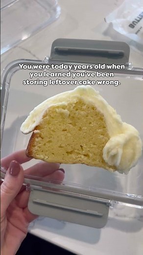 THE ONLY WAY TO STORE YOUR CAKE🔥 #baking #cake #recipe