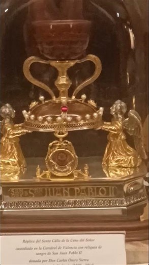 EL SANTO CALIZ DE LA ÚLTIMA CENA .#shortscristianos