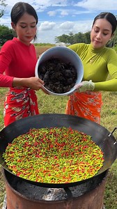 How to crispy crab with green chili recipe | Primitive Art