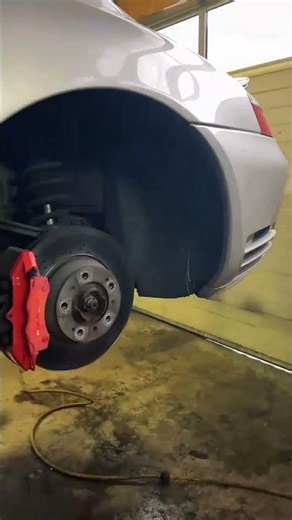 Broken Strut ➜ Sport Suspension Upgrade! 🔥🏁 #automobile #carmaintenance #suspension