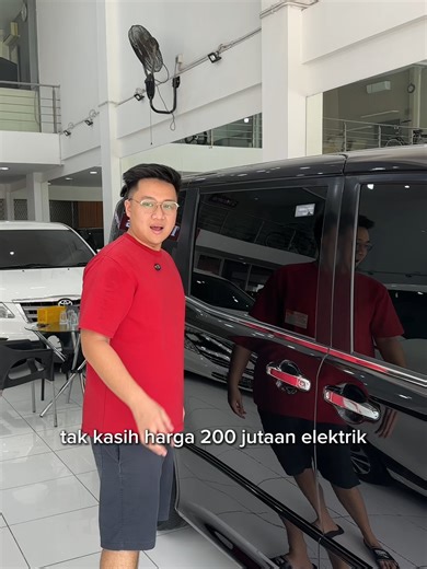 Nih 200jt an elektrik seat tahun muda😍 TOYOTA VOXY 2.0 AT 2018 * Plat L * Hitam * Pajak 24 April 2026 * ⁠CC 2.0 * ⁠Bahan Bakar Bensin * Interior elegan * ⁠Sunroof * AC * Speaker depan * Speaker belakang * ⁠Transmisi Matic More Info : 📞 0812-3444-0798 Alamat : Jl. Baratajaya XIX no 71 Jl. Baratajaya XIX no 79 SURABAYA Buka setiap hari Senin – sabtu : jam 09:00-18:00 Minggu : 10:00 – 15:00 Follow & Subscribe Instagram : @tmcars.sby Tiktok : @tmcars.sby Facebook : Tm Cars Surabaya Youtub : @tmcar