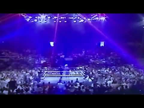 Terry funk turns on ric flair 89 wrestle war check this out !!!!!!!