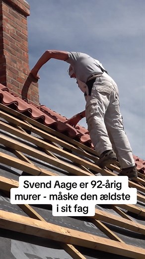 Svend Aage Nedergaard kom i lære som murer i 1947 efter sin konfirmation. Han er med stor sandsynlighed en af landets ældste i sit fag 😍 #murer