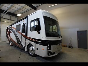 2018 Navigator XE 33D Review