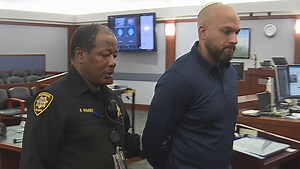 Las Vegas police sergeant sentenced to prison for phony arrests, pornography