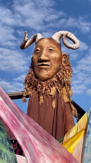 6.8K views · 244 reactions | Paperhand doesn't just perform - we love bringing our puppets to community events! If you want Paperhand to lead a parade at your next event, reach out to us, we'd love to be there!! Check out our work and then send us an email through our booking form to get started: https://bit.ly/WorkWithPaperhand | Paperhand Puppet Intervention | Facebook