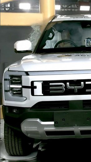 2025 BYD Shark 6 Crash Tests in Reverse!