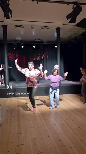 Let go, loosen up, and dance Charleston with us 🕺 #Swingdance #Charleston