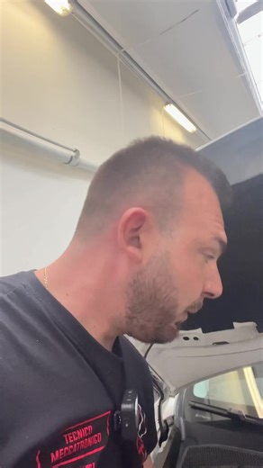 scopri la differenza tra lettura errori e diagnosi. la lettura errori indentifica i proplemi memorizzati dalle centraline ,mentre la diagnosi va oltre,analizzando la radice della causa GUARDA IL VIDEO PER COMPRENDERE L’IMPORTANZA DI ENTRAMBE 👇👇👇👇👇👇👇👇👇👇👇👇👇👇👇👇 | Doctor Car Modena