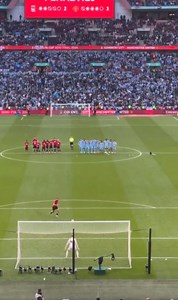 What in earth is Antony doing??? Just scraped a win Vs Coventry and then cups his ears at their players? Players standards clearly in the bin. -Harvey | Manchester United FanBase