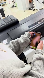 🖼️ Wie wird dein Pixum Wandbild hergestellt?🤔 Wir waren in der Produktion und haben mitgefilmt!☺️ ..... #pixum #produktion #bts #fotokalender | Pixum