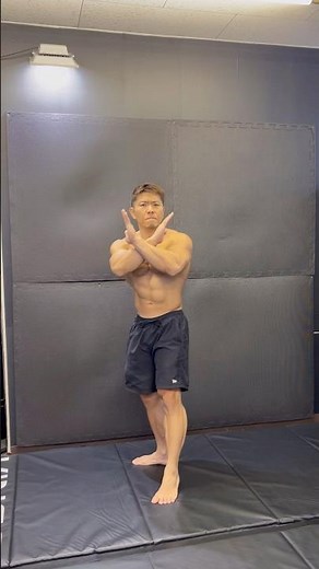 オーバーヘッドスイングは瞬間的にハイプル #kettlebell #workout #mma #格闘技 #mmaworkouts #筋トレ #フィジカルトレーニング #武道 #空手 #体幹 #減量