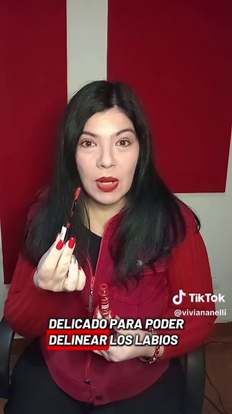 Labial líquido Resist de Vogue: Larga duración y matte