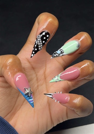 Detailz☠️🪡 #monsterhigh #fortmyersnailtech #fortmyersflorida #polygel #fyp