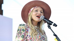 What is Jewel's dating history? The country singer's previous relationships, explained