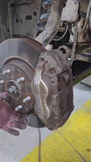 128K views · 687 reactions | Fixing cars, one bolt at a time  #AutoRepair #CarCare #MechanicLife | Automotive3 | Facebook