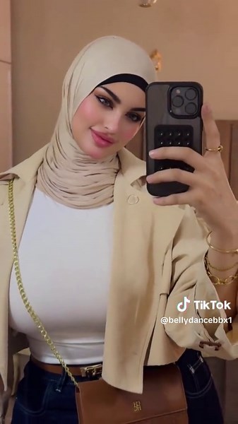 Syrian beauty shining bright! ✨ From Damascus to your feed, embracing our rich culture and modest style. What's your favorite thing about Syrian traditions? #SyrianGirl #HijabFashion #Syria #Damascus #ModestStyle #Culture #سوريا #دمشق #حلب #اللاذقية #طرطوس #حمص #اكسبلور #فولو #syria🇸🇾 #syrian #hijab #modestfashion #muslimah #SyrianBeauty #SyrianCulture #ArabicBeauty #fyp #viral #trending #foryoupage #explore #tiktok #tiktokvideo #contentcreator #MiddleEast #ArabTikTok #BeautyTok #Daily #Fashio