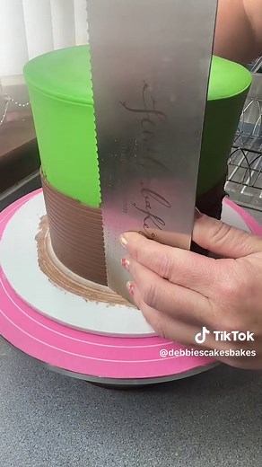 Minecraft Cake Decorating Tutorial for Kids