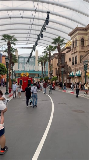 🇸🇬 Don’t Miss This in Singapore! Universal Studios 🎬