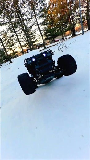 RC Customs Just got front lights installed, Hummer 1/ 10 brushed 540